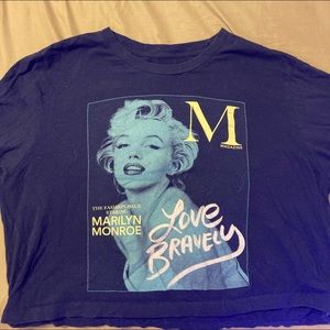 Marilyn Monroe cropped tee!
